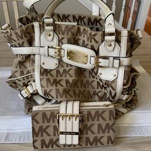 Michael Kors purse and matching wallet